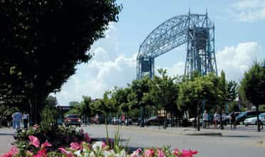 View of the Aerial Lift Bridge from Canal Park close to Park Point Marina Inn