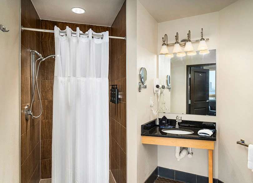 Harbor View Suite