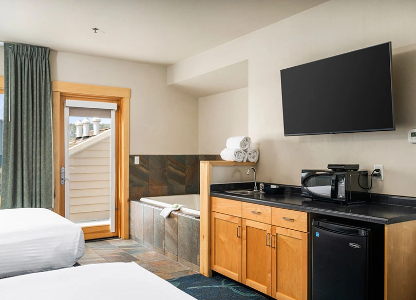 Jacuzzi Suite